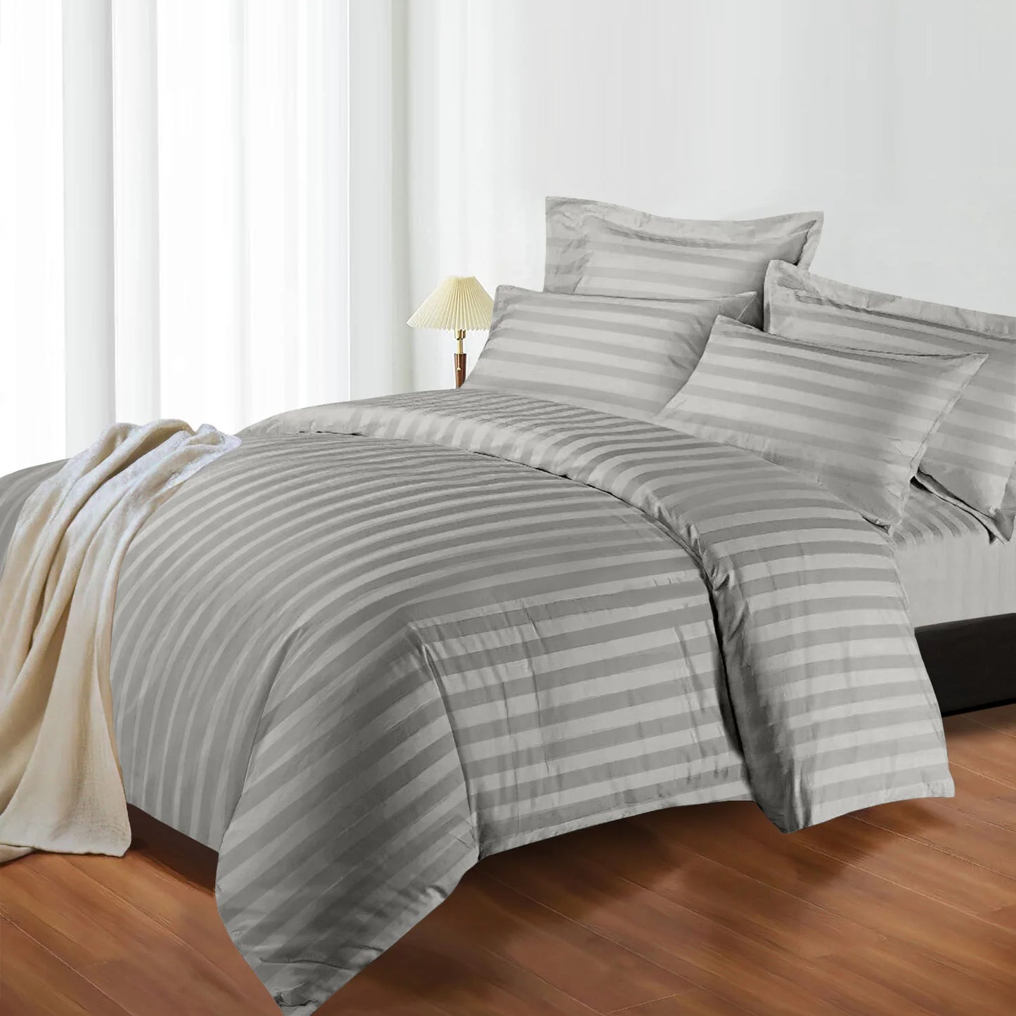 4-Piece Striped Print Duvet Cover Set – Hotel-Quality Soft & Breathable Microfiber Bedding Set with Fitted Sheet, Duvet Cover &