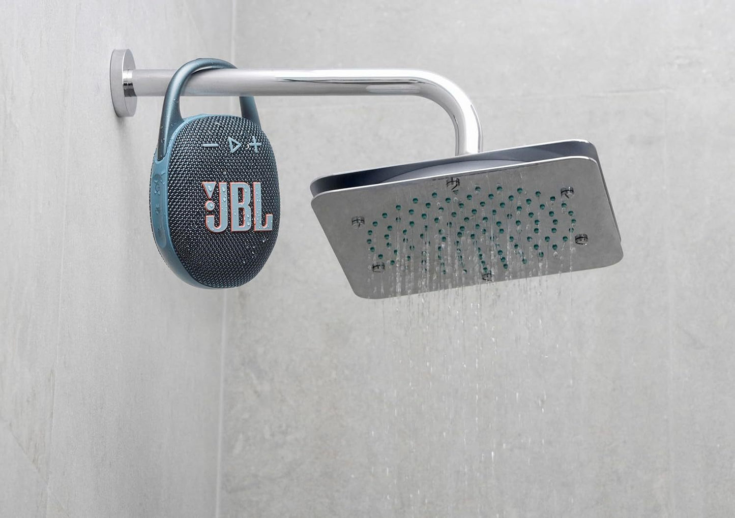 JBL Clip 5 Ultra-Portable bluetooth Speaker with Integrated Carabiner, Big JBL speaker Pro Sound, PlaytimeBoost, Waterproof Design and 12-Hour Playtime - Black