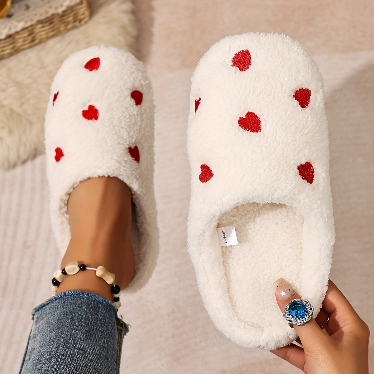 Soft-Soled Heart Warm Slippers - Noise-Free Slippers - Super Soft and Lightweight - Suitable for Use on Floors or Carpets, Women Shoes