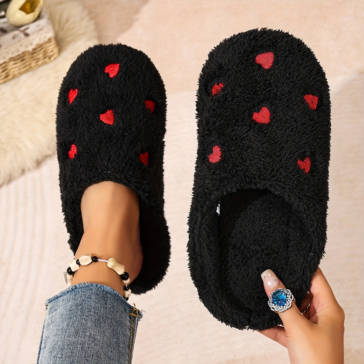 Soft-Soled Heart Warm Slippers - Noise-Free Slippers - Super Soft and Lightweight - Suitable for Use on Floors or Carpets, Women Shoes