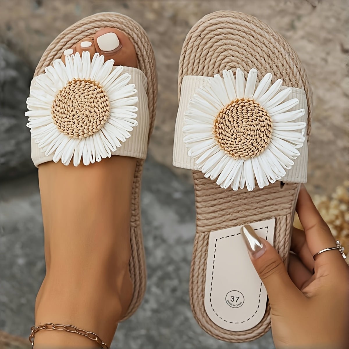 1 Pair, Bohemian Style Women's Summer Sandals - Woven Straw Platform Daisy Slippers, Suitable for Beach, Travel Vacation, and Daily Casual Wear, Women Shoes