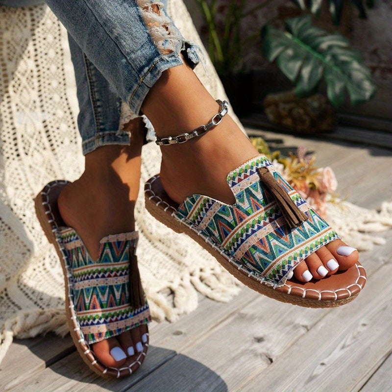 Ladies' Bohemian Tassel Sandals - Colorful Striped Open-Toe Flip-Flops with Mesh Lining, Perfect for Beach Vacations And Casual Trips, Women'S Beach Shoes (Random Patterns), Women Shoes