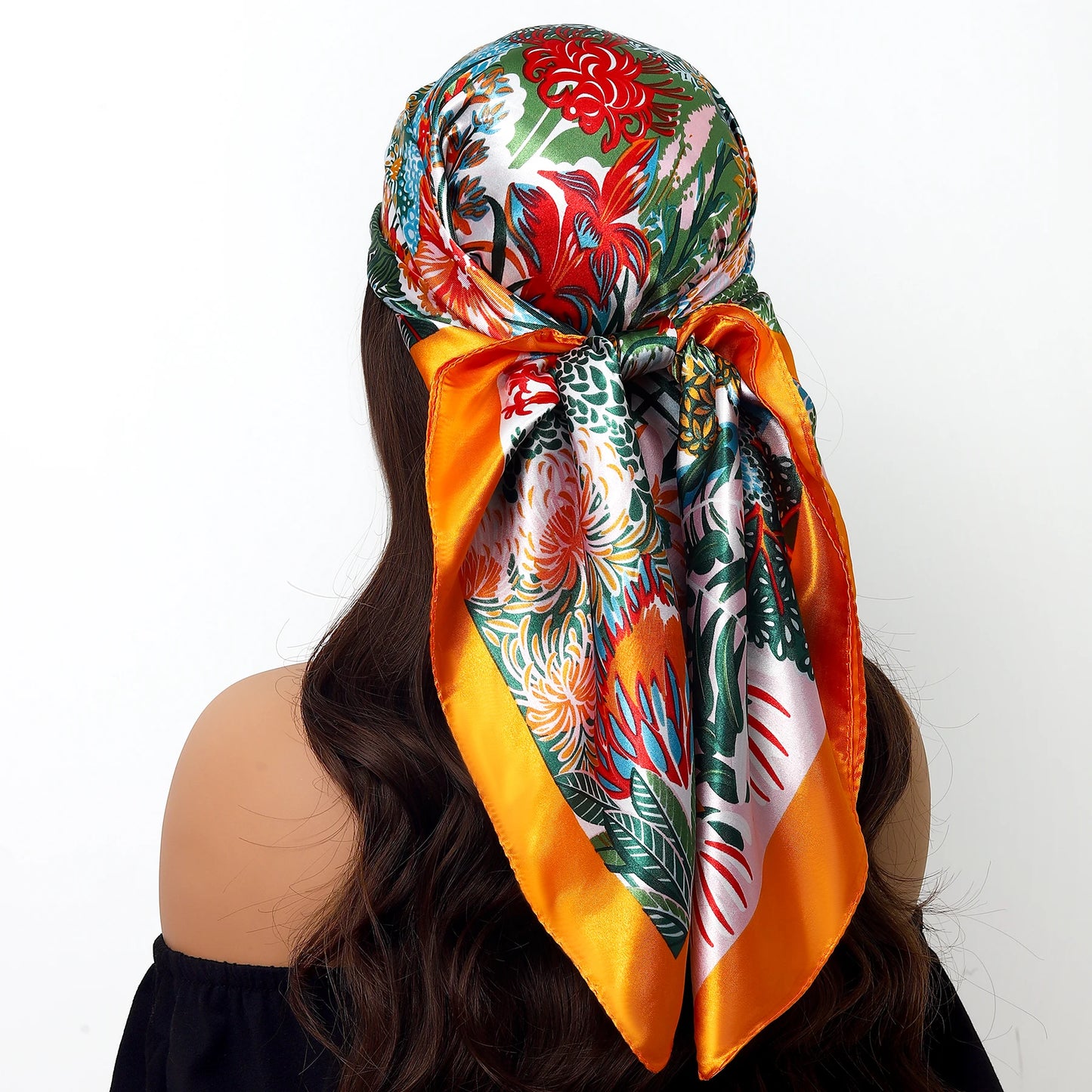 Popular Shawls Europe And America Fashion Bandannas New Print Sunscreen 90X90CM Kerchief Four Seasons Luxury Square Silk Scarves