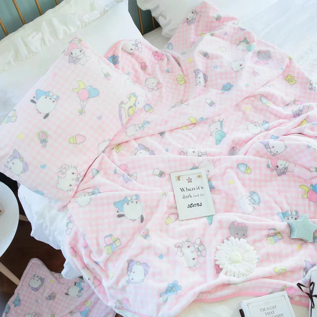Cute Pink Cat Blanket Warm Flannel Blanket Pillowcase Japanese Style Pattern Printing Blanket Bedspread Bedroom Girl