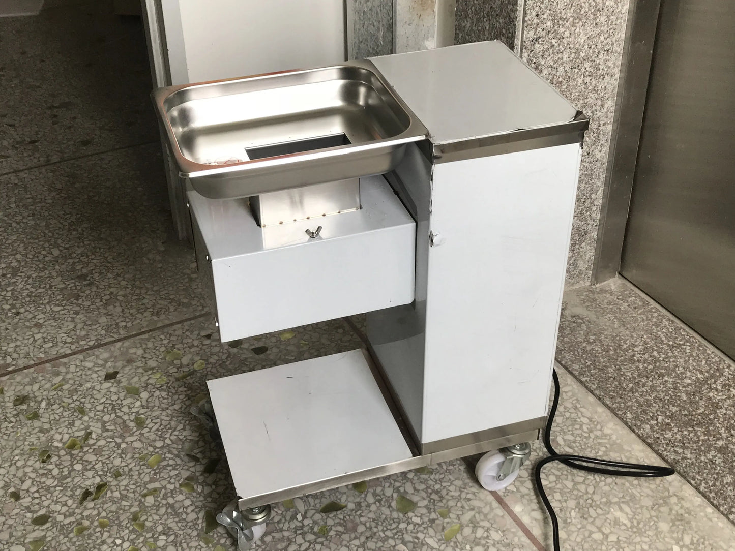 Electric Meat Cutter Machine 550W 5mm Slicer Shredder for Chicken Fish Pork 250lb/h Capacity Meat Cube Minced Cutting Tool