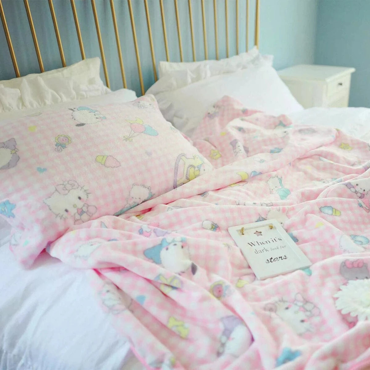 Cute Pink Cat Blanket Warm Flannel Blanket Pillowcase Japanese Style Pattern Printing Blanket Bedspread Bedroom Girl
