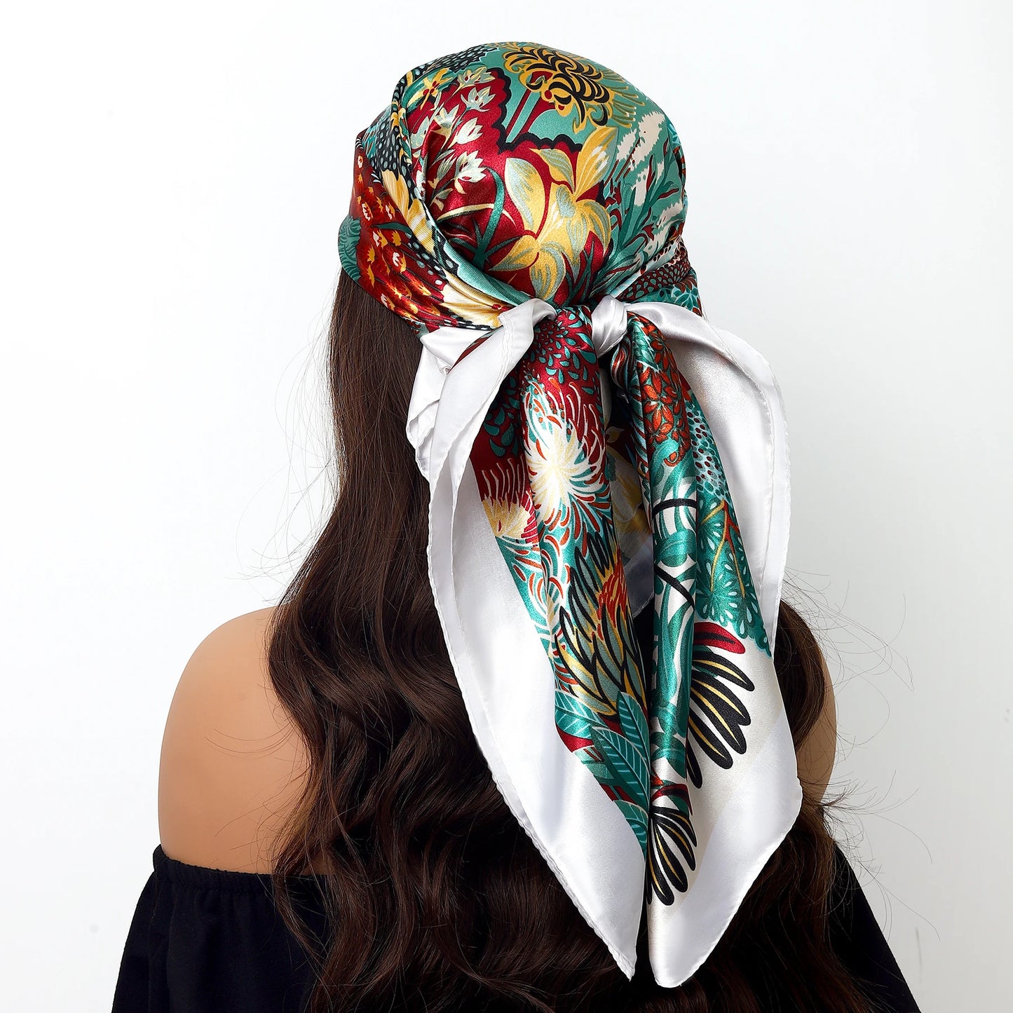 Popular Shawls Europe And America Fashion Bandannas New Print Sunscreen 90X90CM Kerchief Four Seasons Luxury Square Silk Scarves
