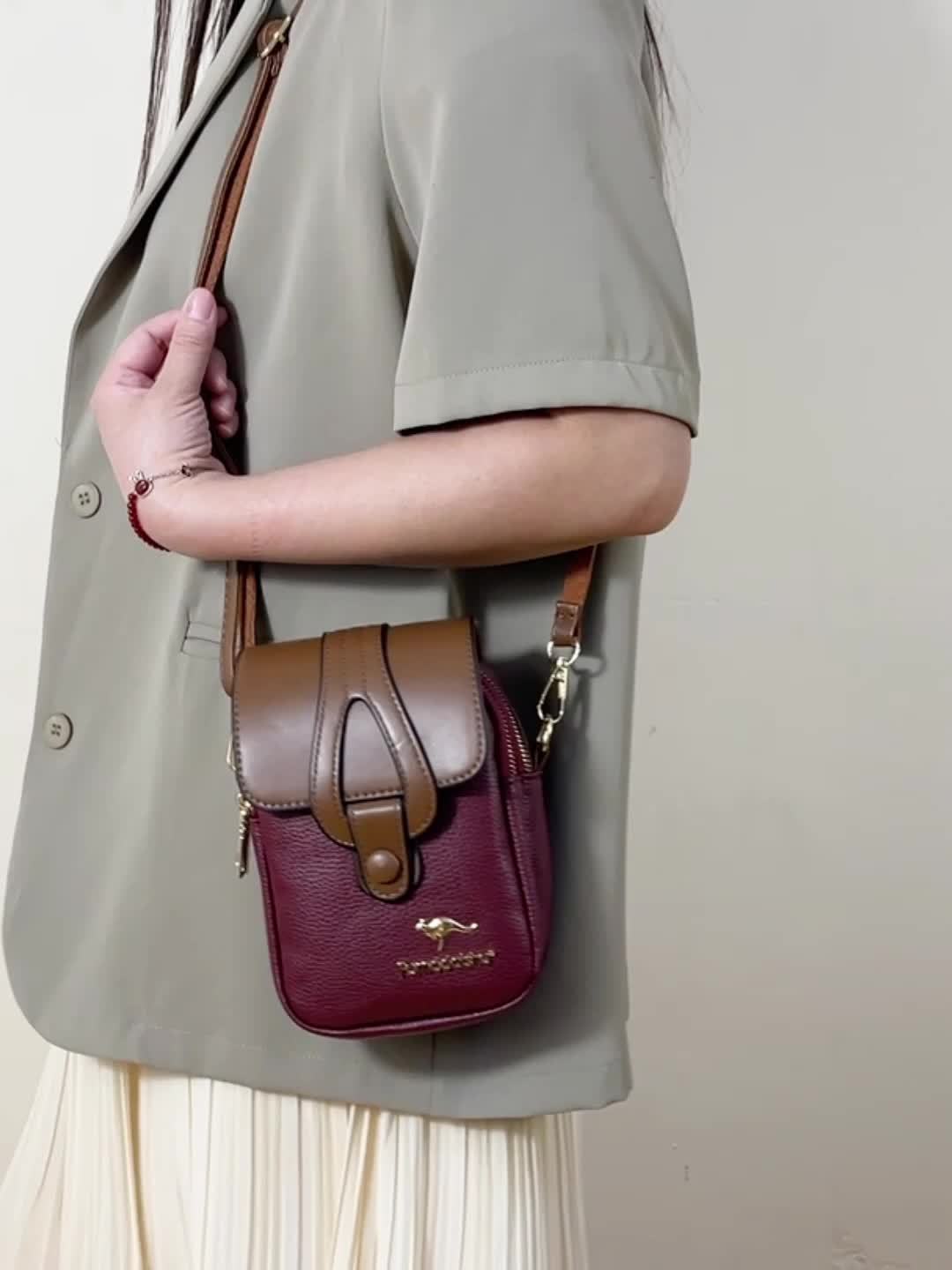 Fashionable Women'S Color-Blocked Crossbody Bag: Adorned with Exquisite Kangaroo Accents, Made of High-Quality with a Flap Magnetic Closure Design, Featuring an Adjustable Shoulder Strap for a Lightweight And Stylish Look—A